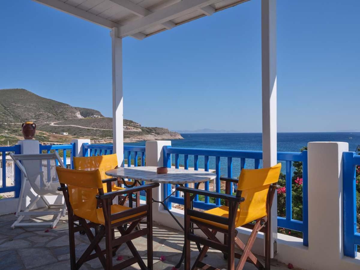 Blue Dolphin Antiparos Villas And Suites Agios Georgios  エクステリア 写真