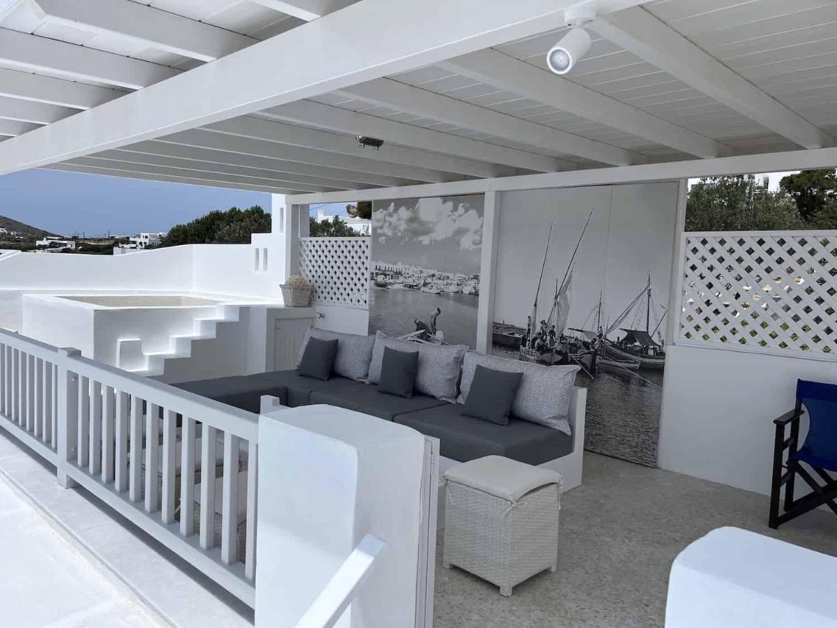 Blue Dolphin Antiparos Villas And Suites Agios Georgios  エクステリア 写真