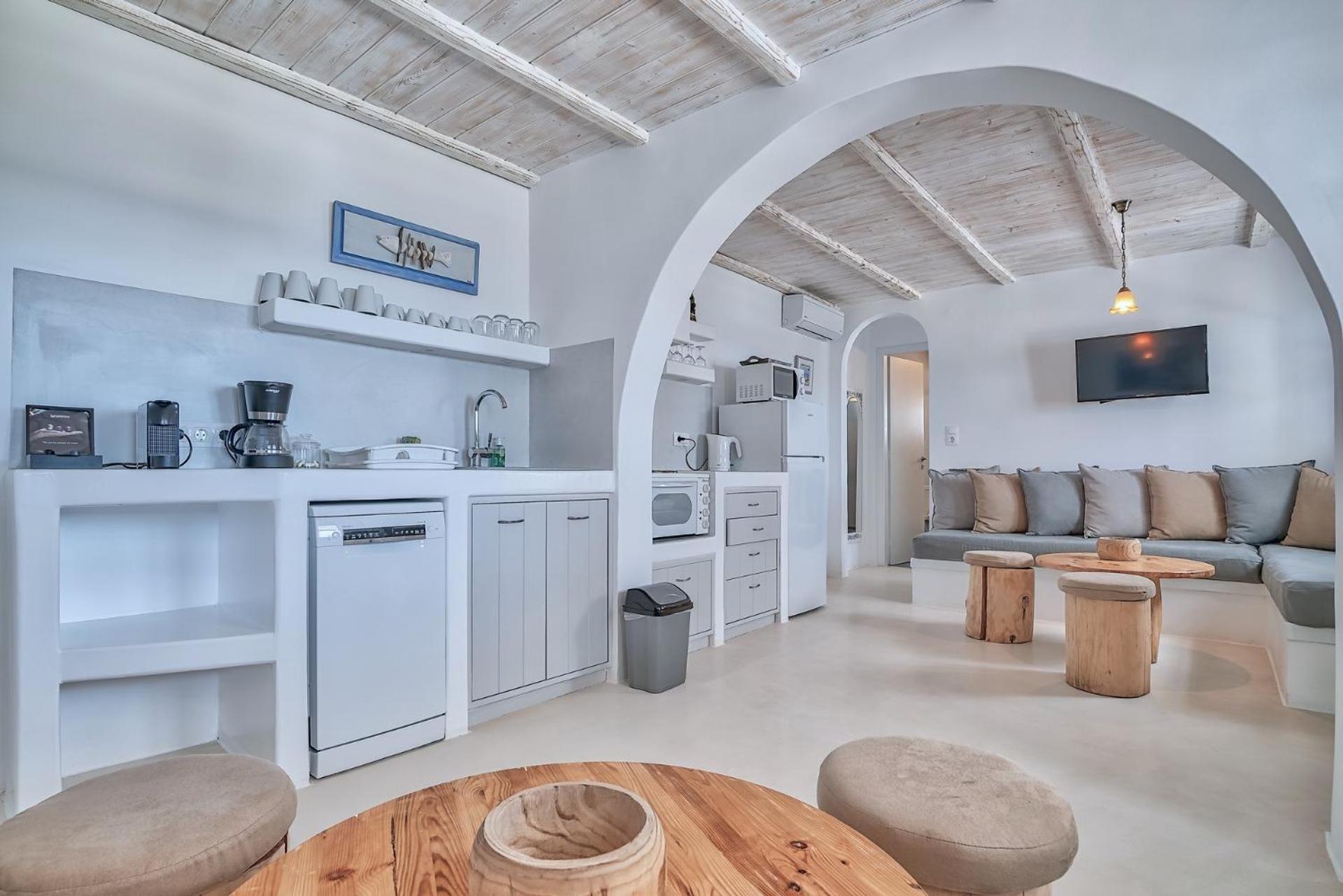 Blue Dolphin Antiparos Villas And Suites Agios Georgios  エクステリア 写真