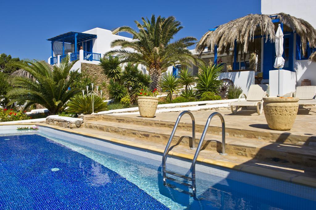 Blue Dolphin Antiparos Villas And Suites Agios Georgios  エクステリア 写真