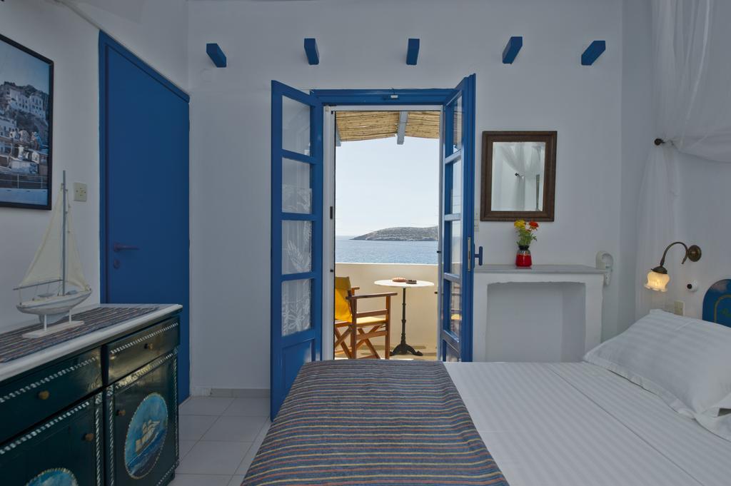 Blue Dolphin Antiparos Villas And Suites Agios Georgios  エクステリア 写真